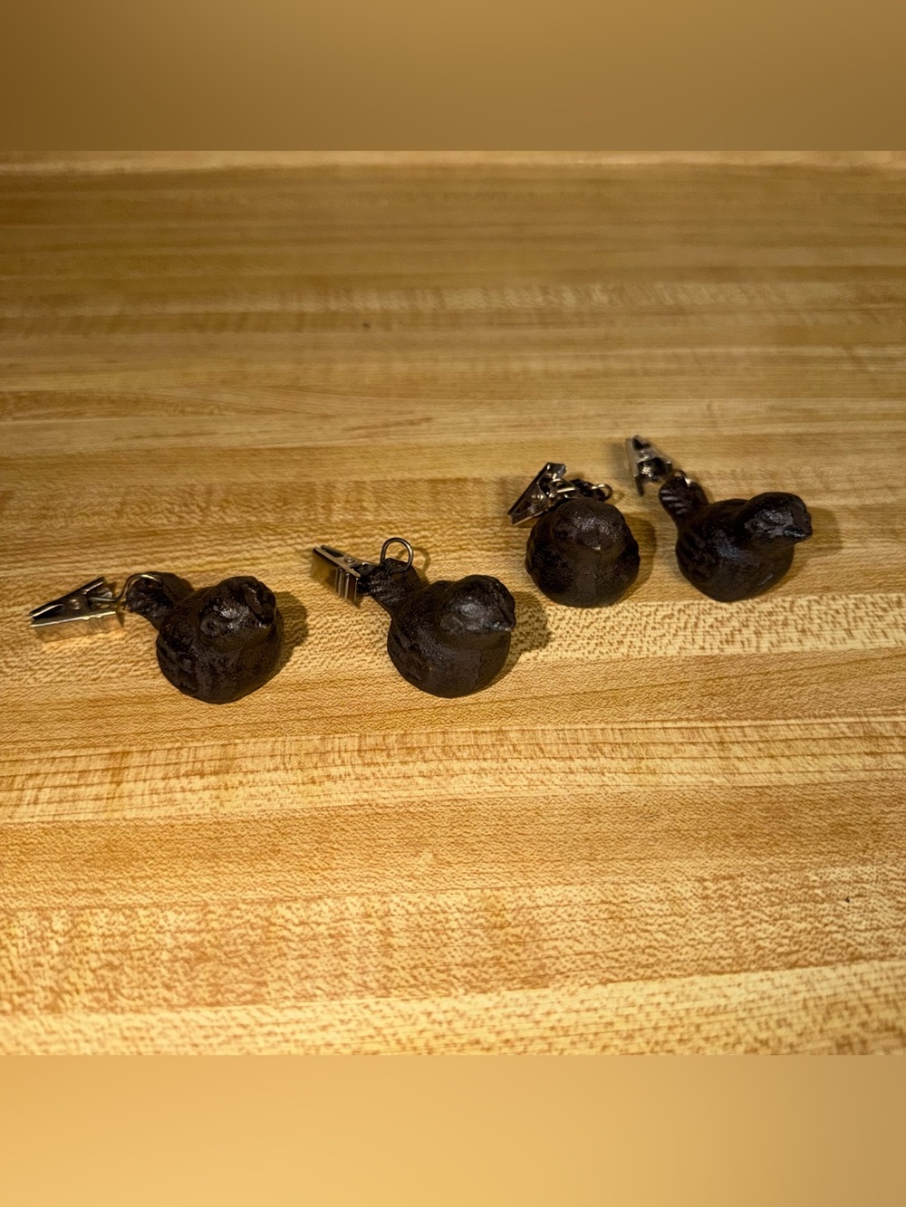 Set of 4 cast iron weighted clips Dark Brown Bird Clip Hooks